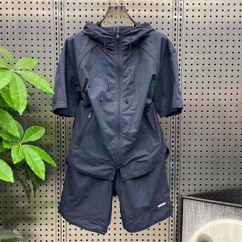 طقم صيفي رجالي خفيف للاستخدام  - مراجعة Outdoor Sports Outfit وسعره