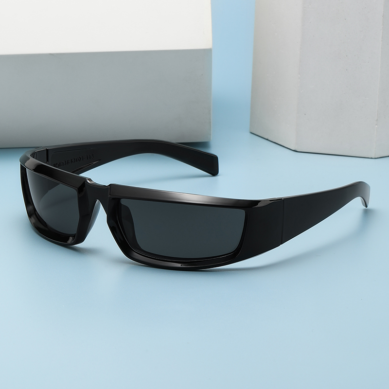 نظارات واقية شعبية بتصميم Y2k  - مراجعة Outdoor Sport Gear وسعره